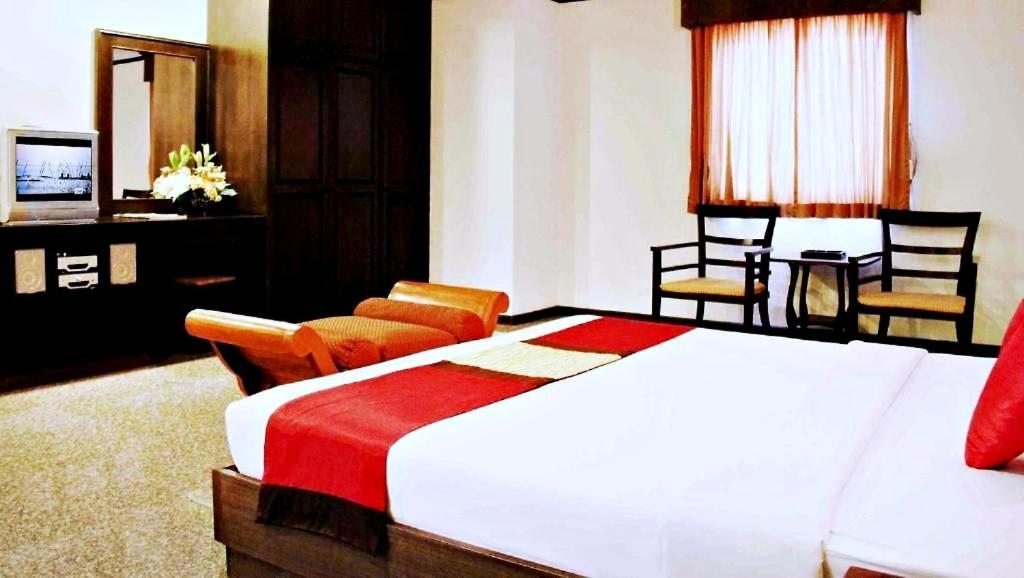 Royal Panerai Hotel Chiangmai Chiang Mai Luaran gambar